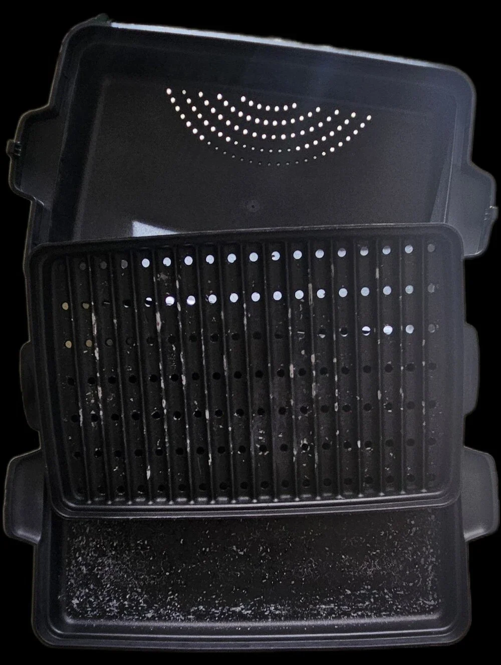 Pampered Chef Microwave covered grill pan
